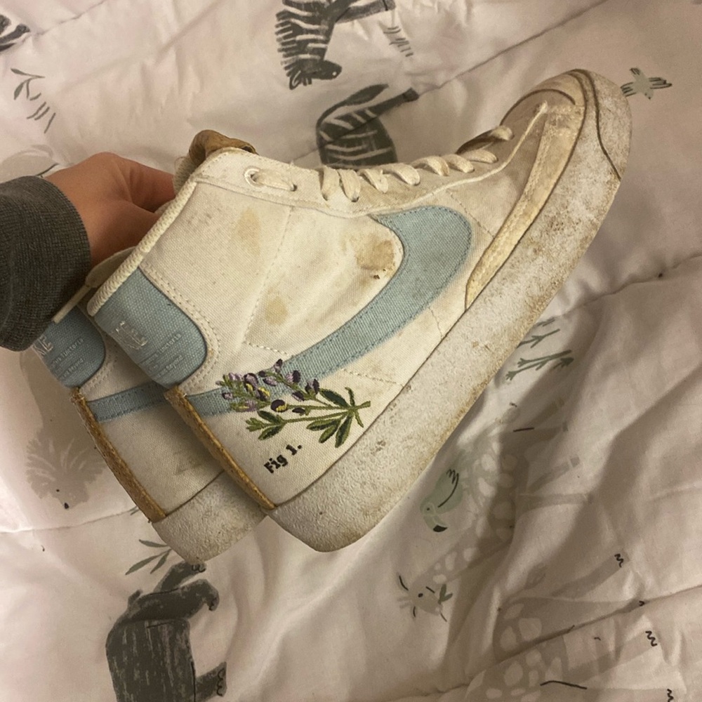 Kids Nike blazers floral 6Y